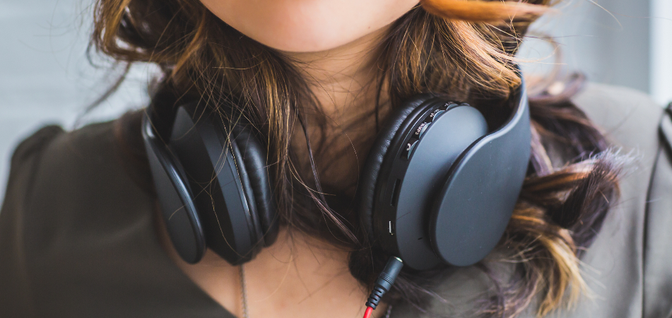 Best Noise-Canceling Headphones for Open Co-working Spaces